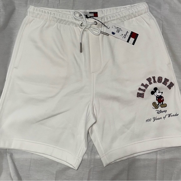 Tommy Hilfiger x Disney - Picture 2 of 4